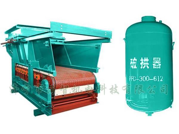 防止在給料機(jī)距離倉口較高的時候，連接段內(nèi)的物料壓實粘結(jié)成拱或粘壁